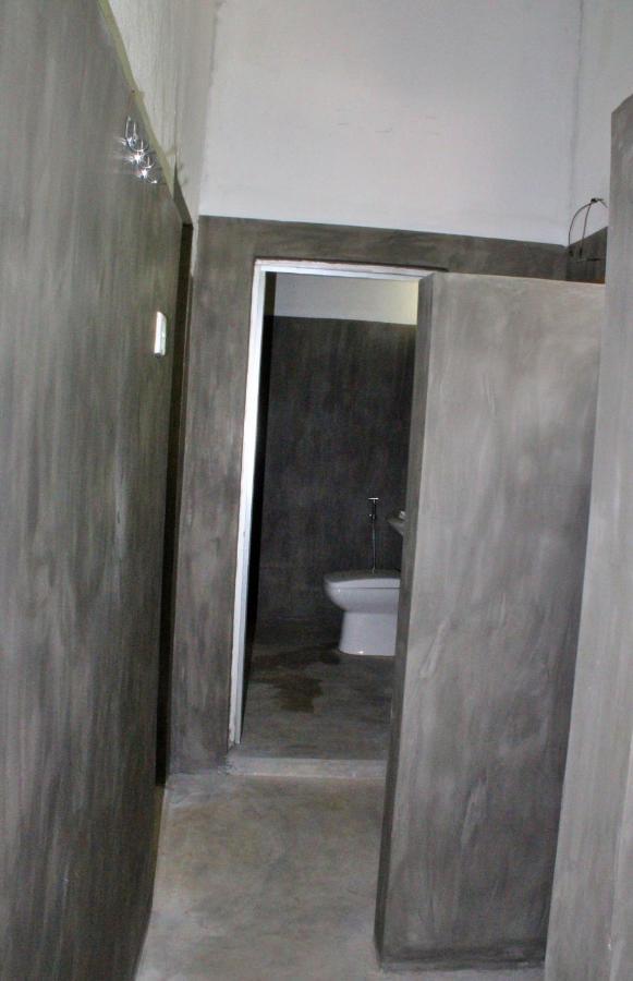 Pranaya Hiriketiya Hostel Dikwella Bagian luar foto